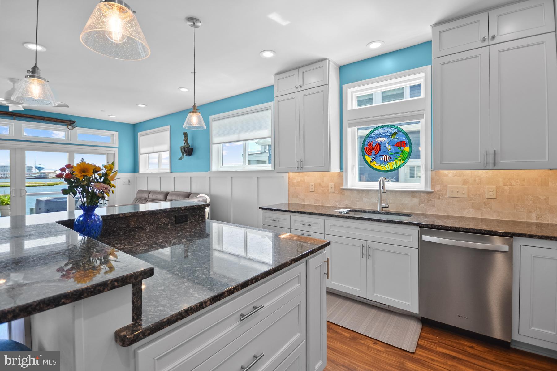 52ND STREET - Residential