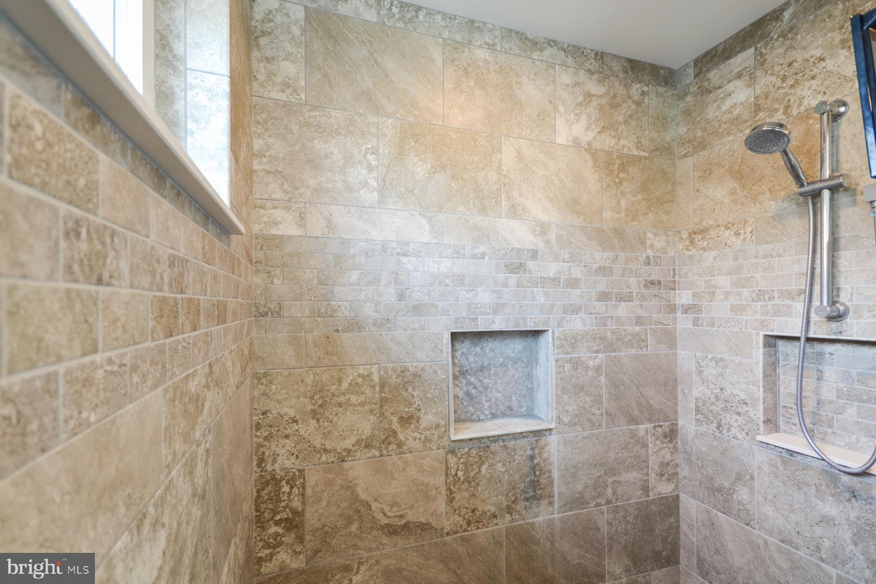 52ND STREET - Residential