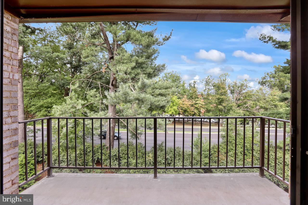 SOUTHGATE CONDO - Residential