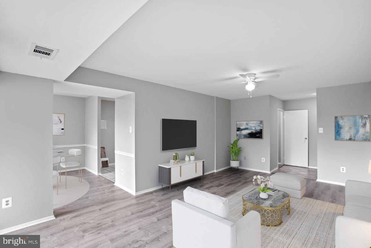 SOUTHGATE CONDO - Residential