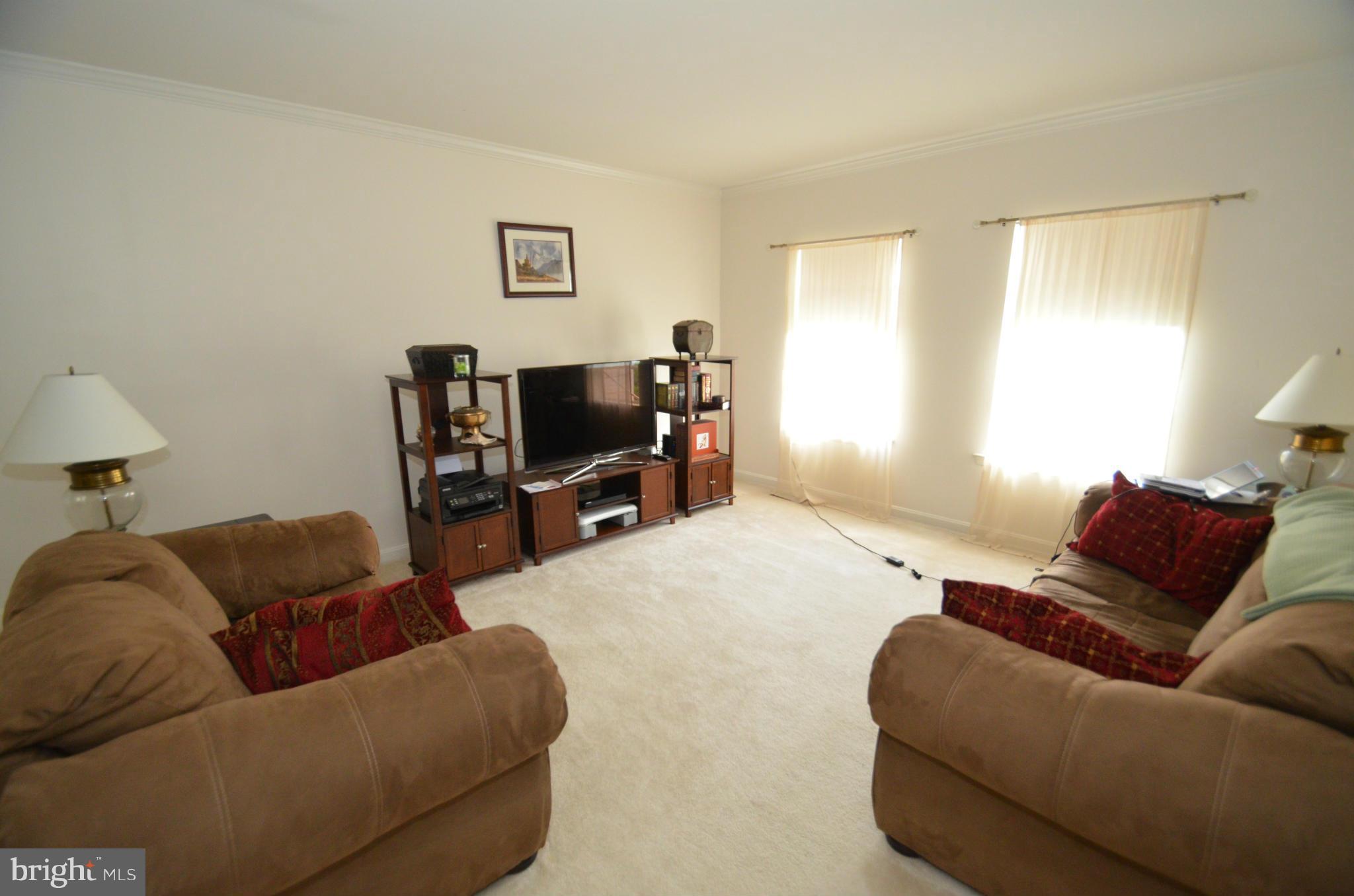 GLENWOOD MEWS - Residential Lease