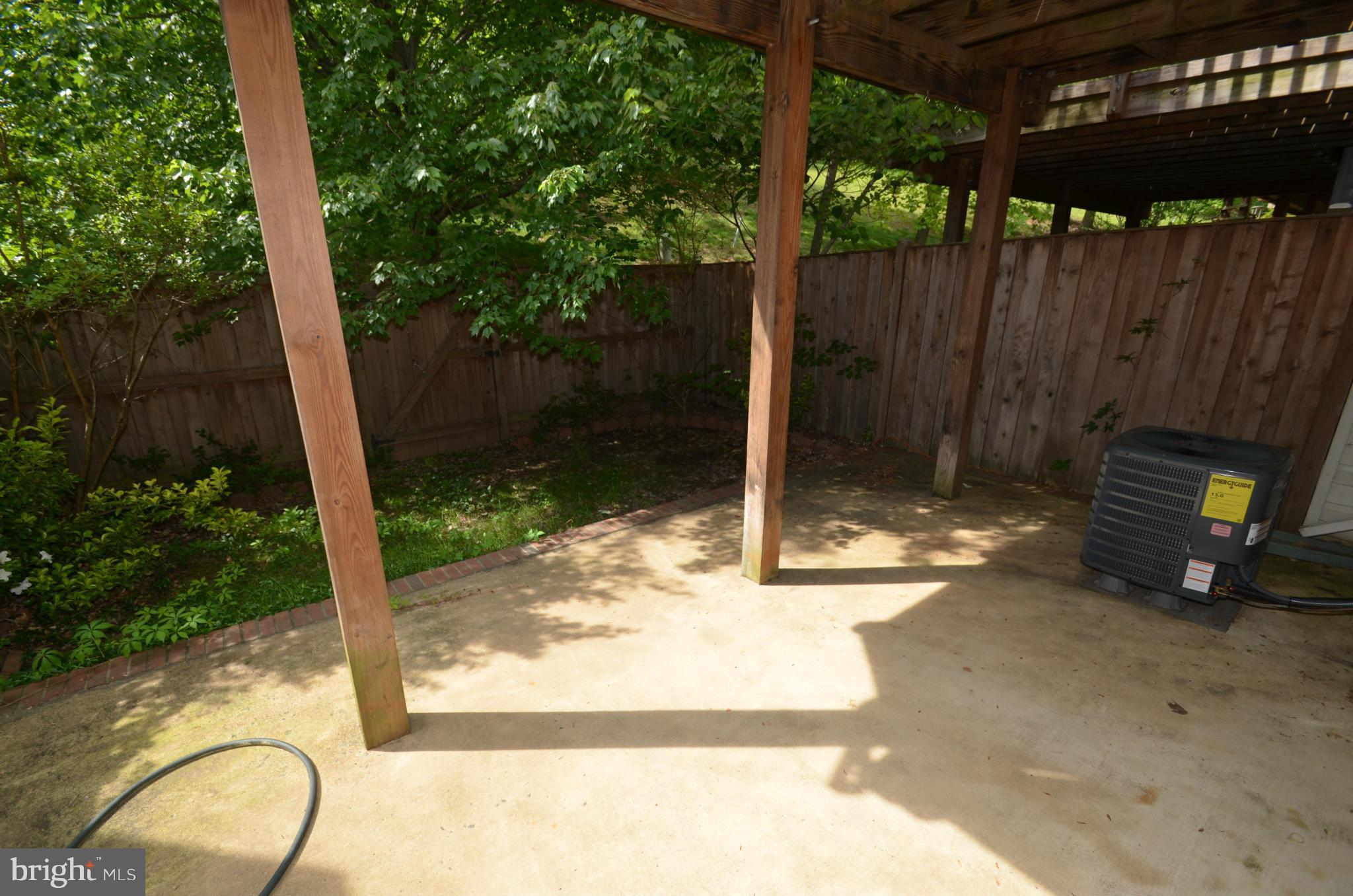 GLENWOOD MEWS - Residential Lease