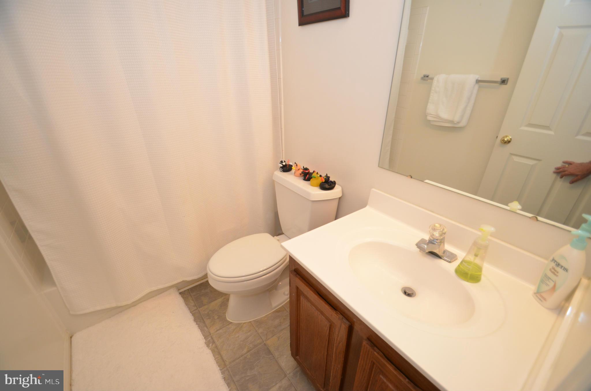 GLENWOOD MEWS - Residential Lease