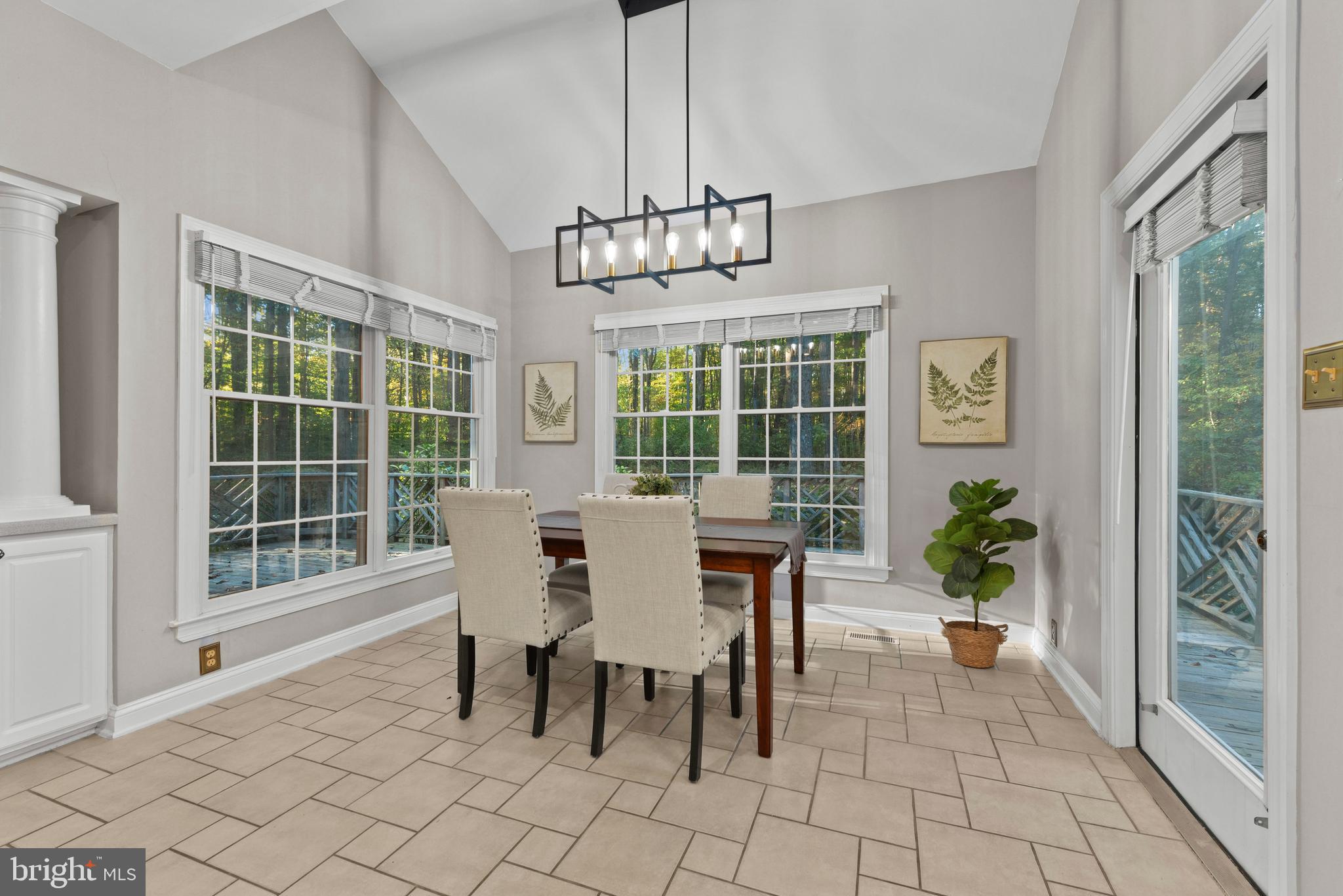 MONKTON - Residential