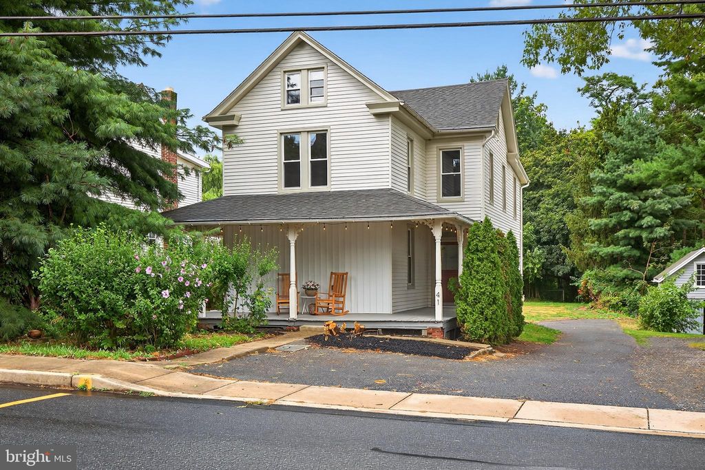 Photo of 41 Blue Rock Road, MILLERSVILLE, PA 17551 (MLS # PALA2075850)