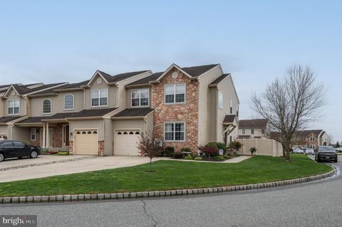 30 GLACIER DRIVE BERLIN NJ 08009