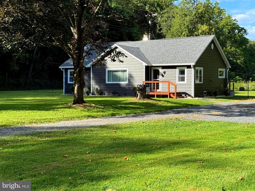 ✨ Remodeled Country Home with Water Views – 3 Bed, 1 Bath ✨

Tucked away on a spacious private lot, this beautifully updated 3-bedroom, 1-bath home offers the perfect blend of modern comfort and natural serenity. Recently remodeled, the home features fresh finishes throughout, making it truly move-in ready.

Step inside to a bright and inviting living room with large windows that frame the peaceful outdoor views. The updated kitchen boasts stainless steel appliances, stylish countertops, and plenty of cabinet space—ideal for both everyday living and entertaining. A dedicated dining room adds warmth and flow to the home’s layout.

Each bedroom offers comfort and style. The full bathroom has been tastefully renovated with contemporary fixtures.

Outdoors, enjoy your own slice of paradise with a large fenced-in back yard, mature trees, and a relaxing water view just beyond the property. The gated entrance and long driveway provide added privacy, making this home an excellent full-time residence, vacation getaway, or short-term rental investment opportunity.

✅ Recently remodeled throughout

✅ 3 bedrooms, 1 full bath

✅ Updated kitchen with stainless appliances

✅ Large, private fenced yard with water views

✅ Excellent potential as a short-term rental

This home offers the rare chance to enjoy quiet country living with modern upgrades already in place.