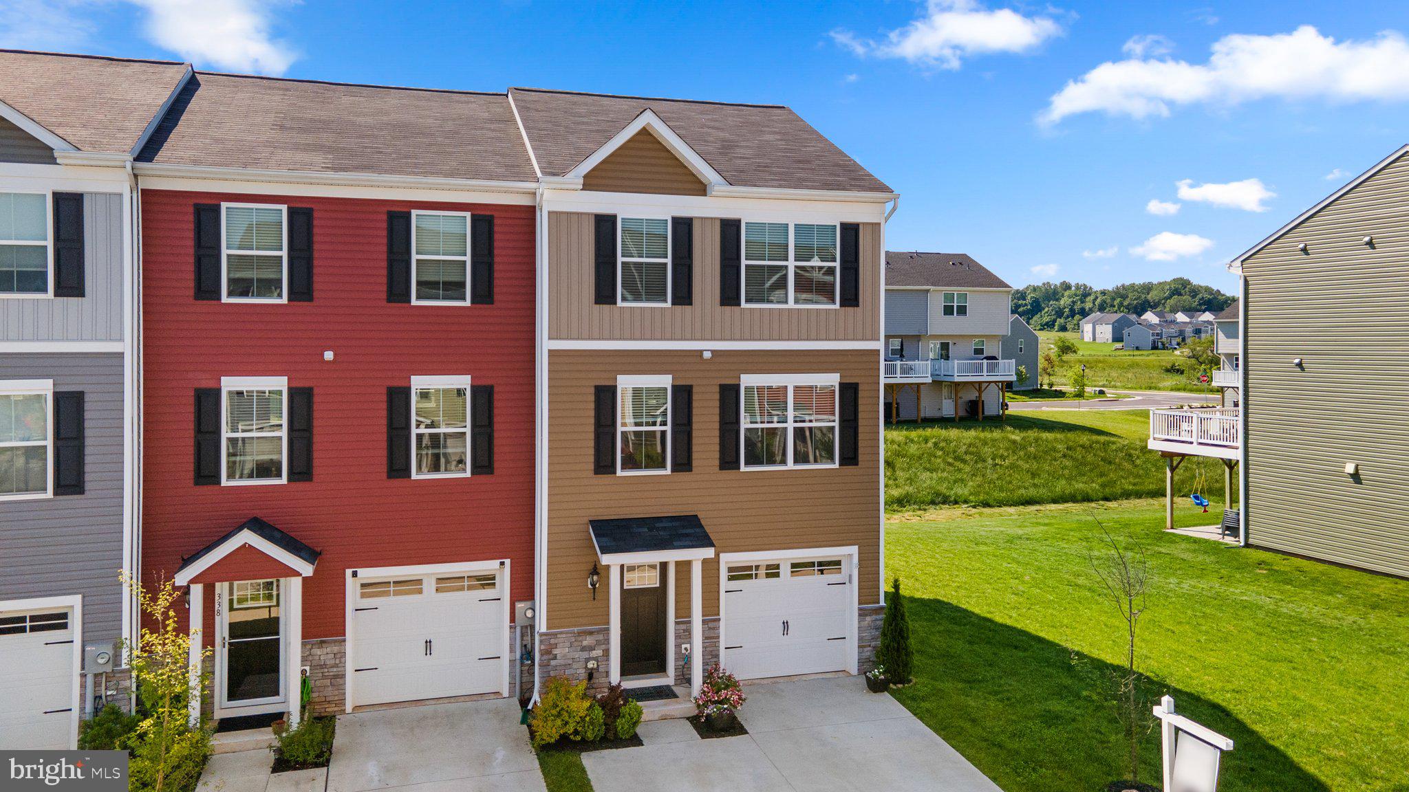 MEADE'S CROSSING - Residential