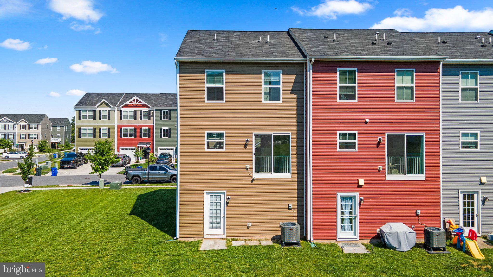 MEADE'S CROSSING - Residential