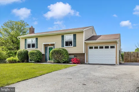 11005 Horseshoe Drive, Frederick, MD MLS: MDFR2064188