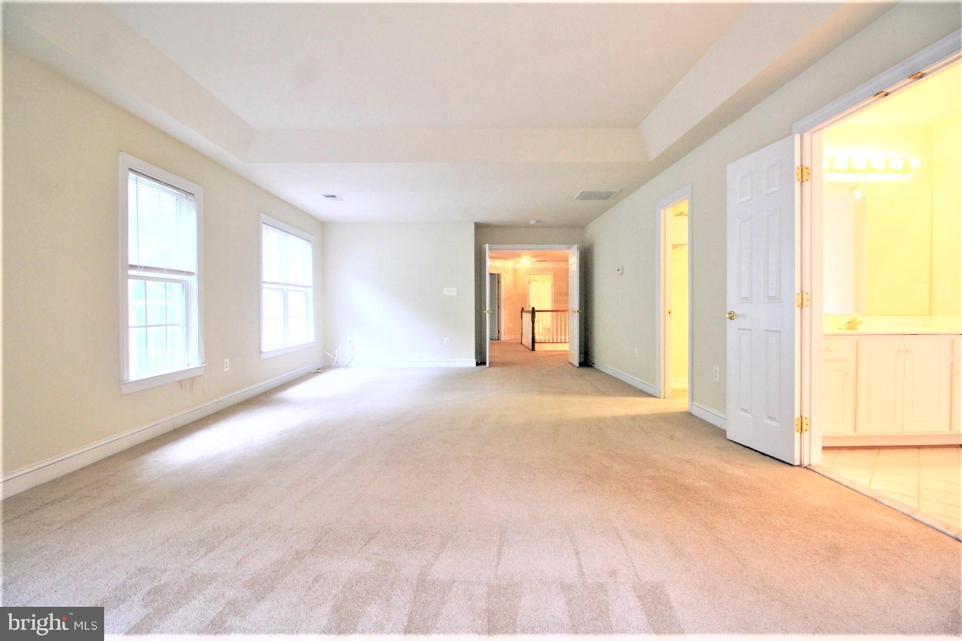 ASHLEY SQUARE - Residential Lease