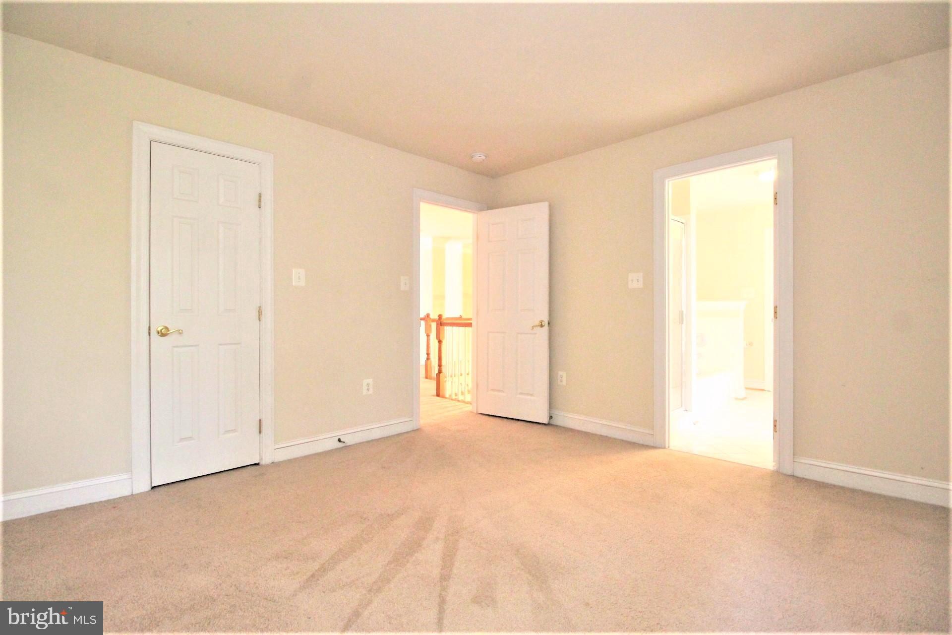 ASHLEY SQUARE - Residential Lease