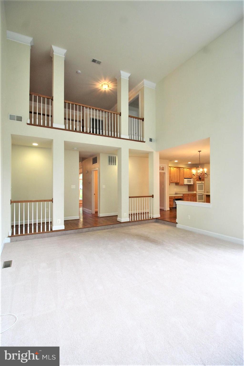 ASHLEY SQUARE - Residential Lease