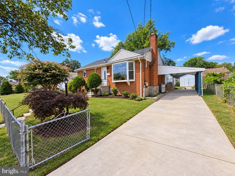 Photo of 12502 Dalewood Drive, SILVER SPRING, MD 20906 (MLS # MDMC2258820)