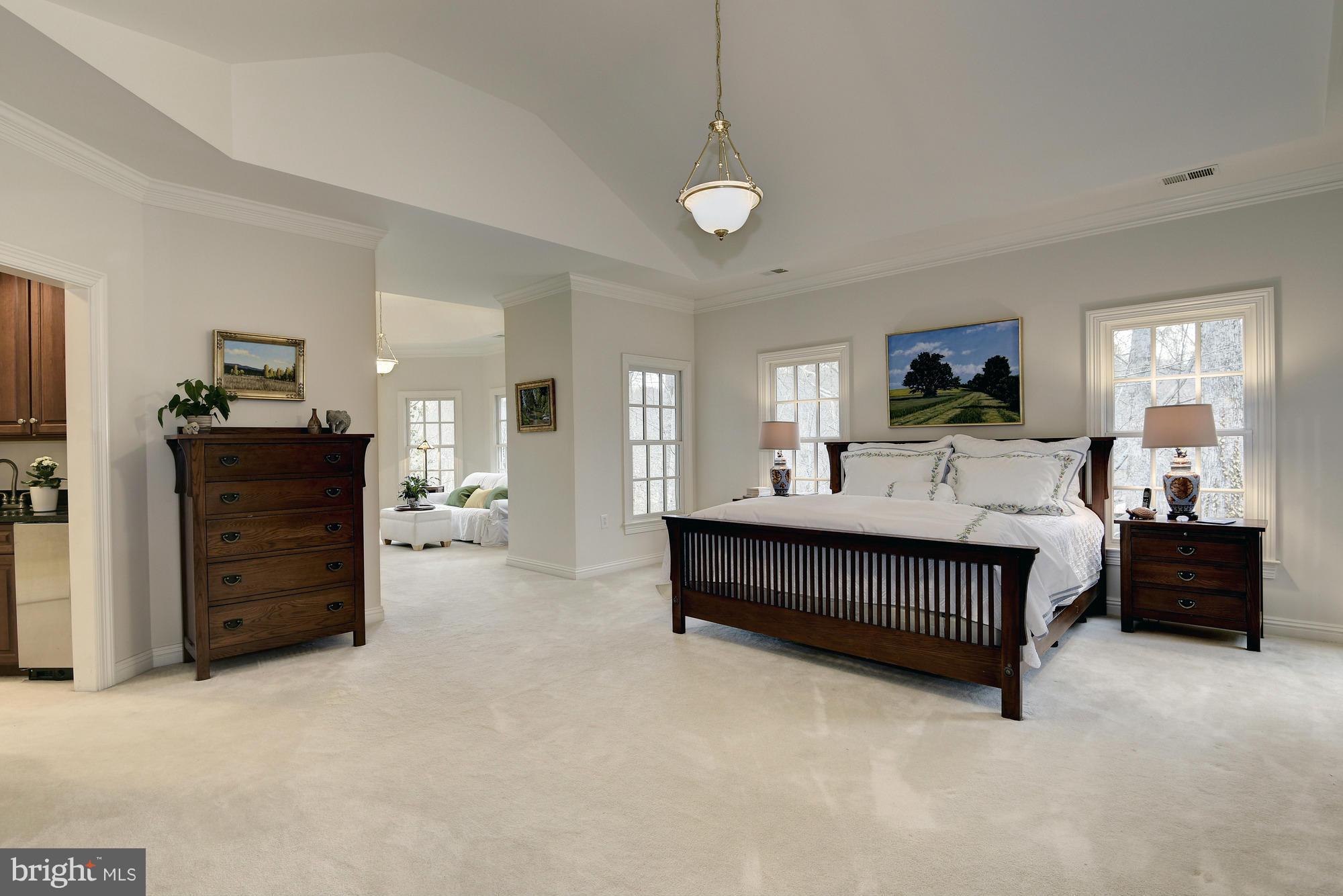 BRADLEY HILLS GROVE - Residential