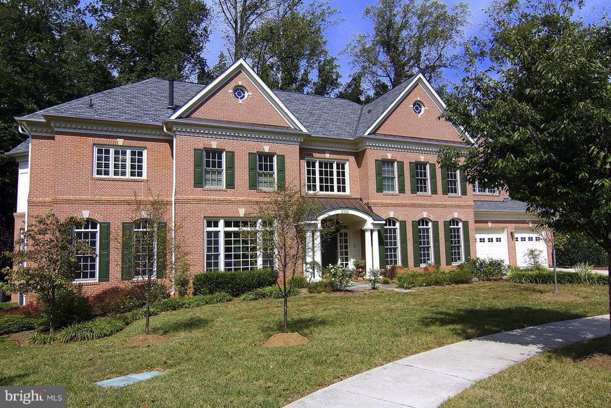 Beautiful sun-filled home on quiet cul-de-sac w/well-proportioned rooms. Chef's kitchen, terrific family rm + sunroom, main lvl BR w/BA en suite; extraordinary master + 3 add'l BR each w/BA. W/O fully finished LL w/media rm + large rec room + add'l BR/BA. Feels like a treehouse w/protected woodlands in rear. Pool not possible.