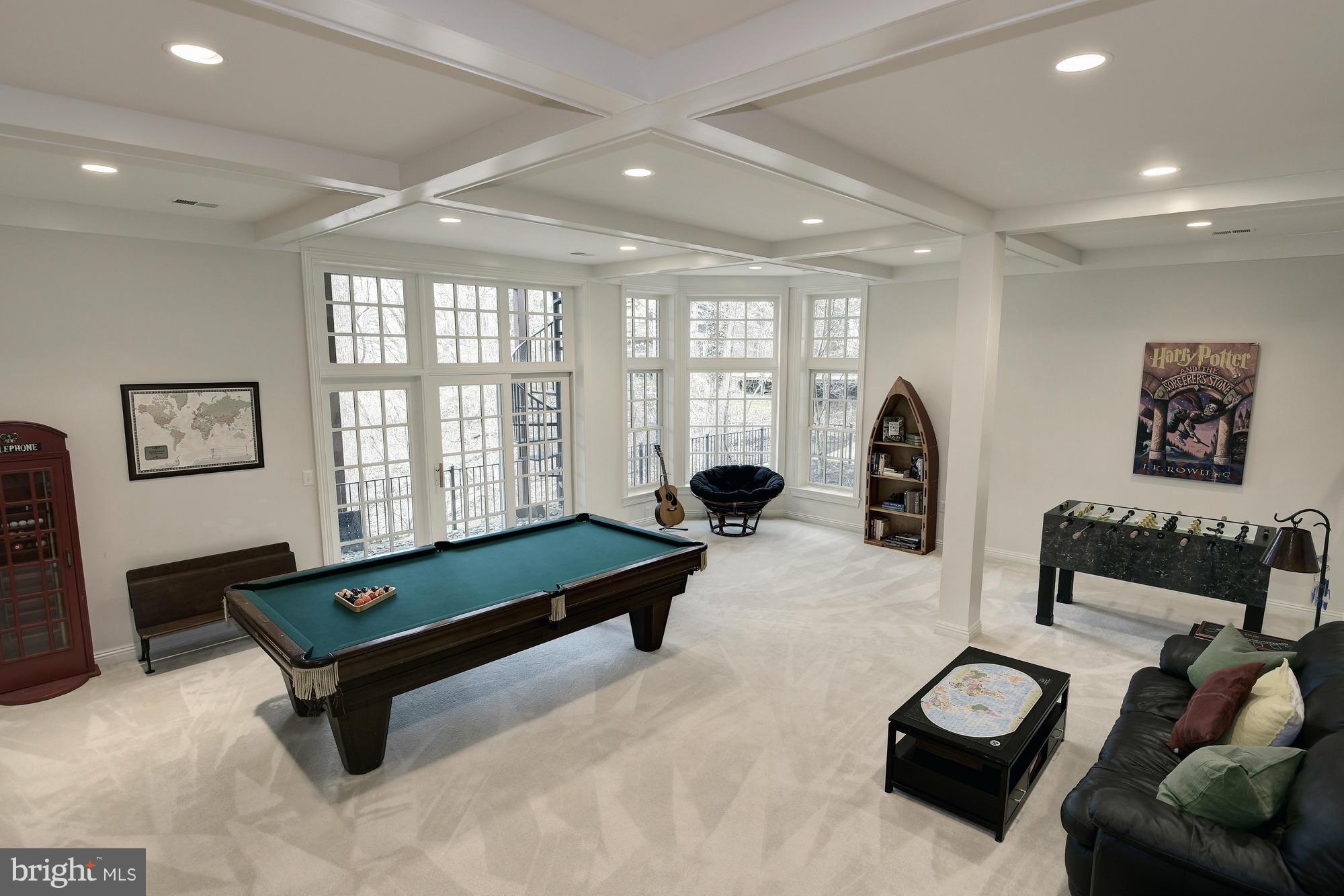 BRADLEY HILLS GROVE - Residential