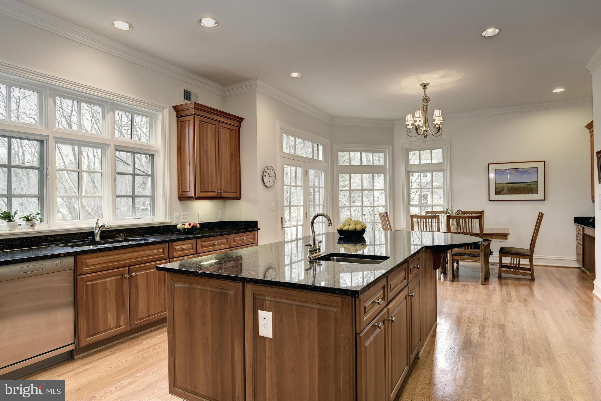 BRADLEY HILLS GROVE - Residential