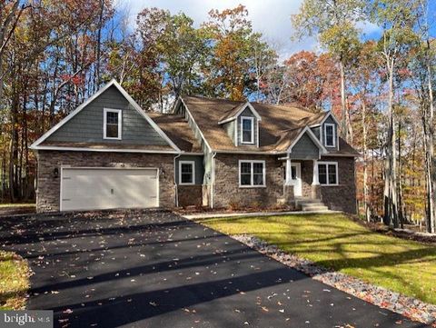 5 TIOGA DRIVE HAZLETON PA 18202