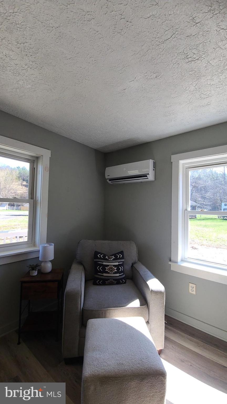 SOUTH FORK CROSSING - Residential