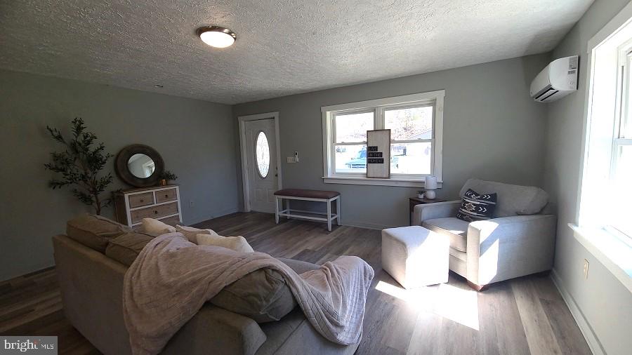 SOUTH FORK CROSSING - Residential