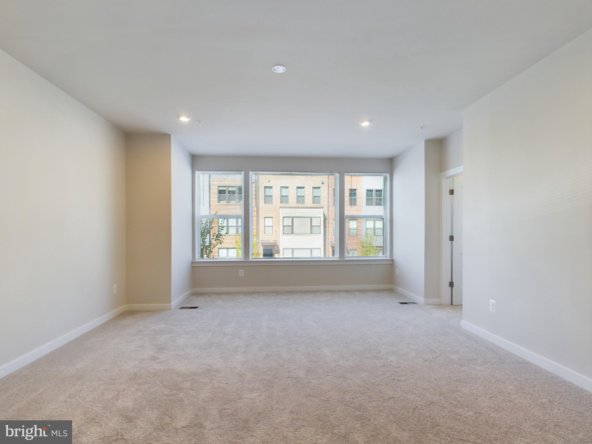 ASHBURN STATION - Residential Lease