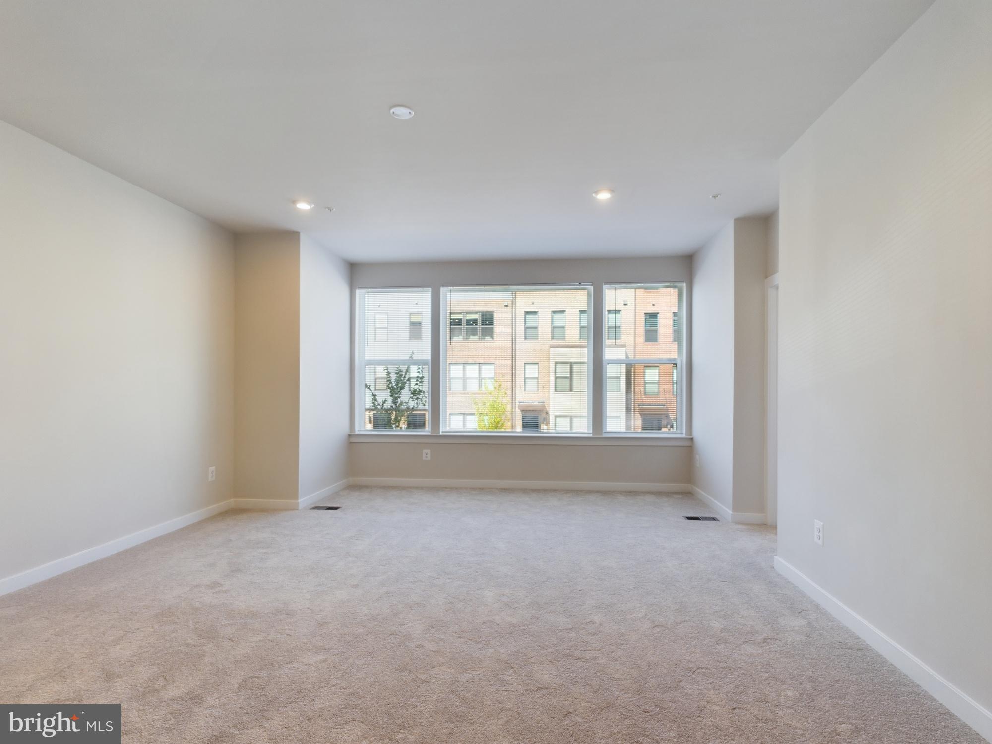 ASHBURN STATION - Residential Lease