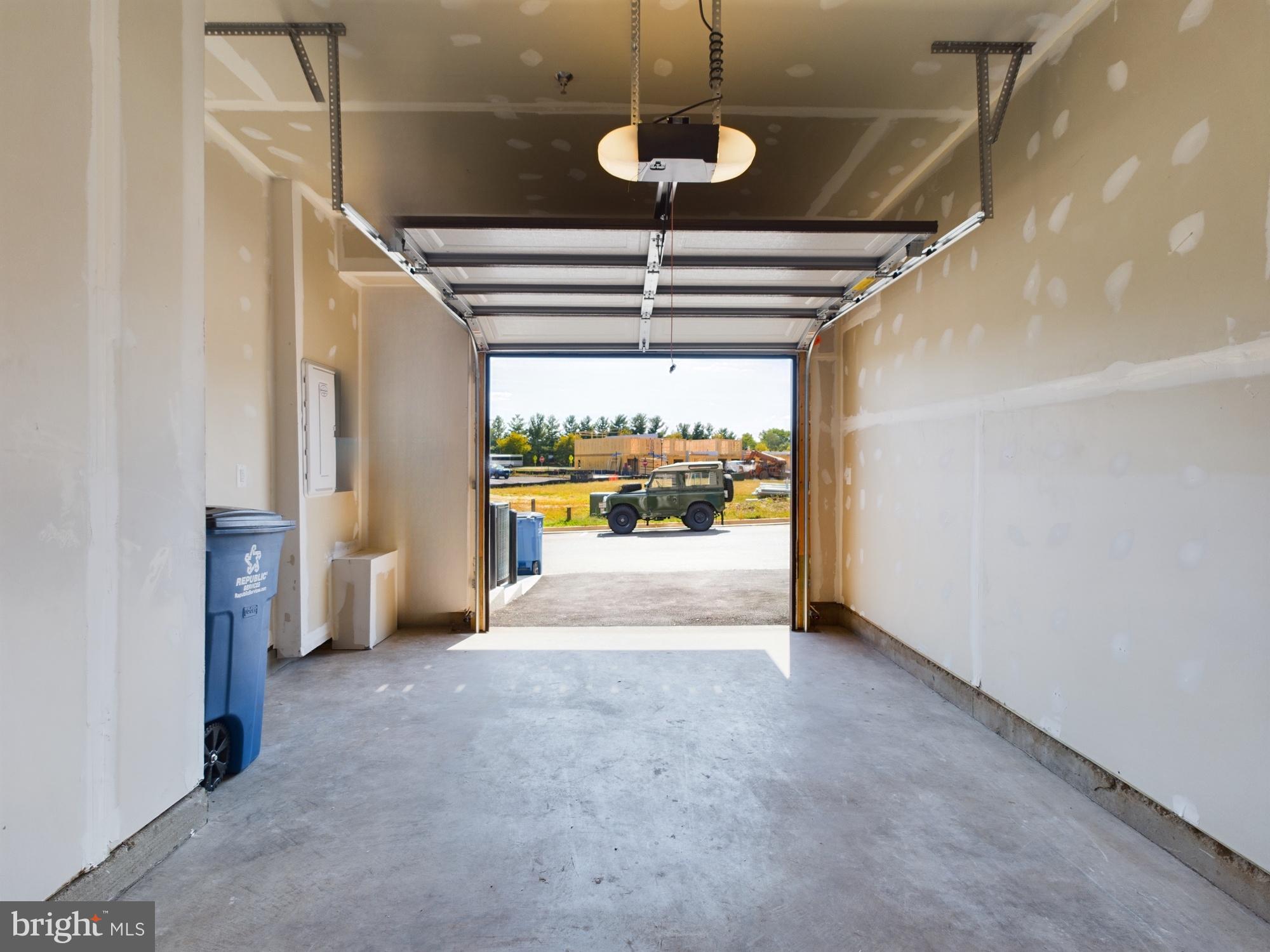 ASHBURN STATION - Residential Lease