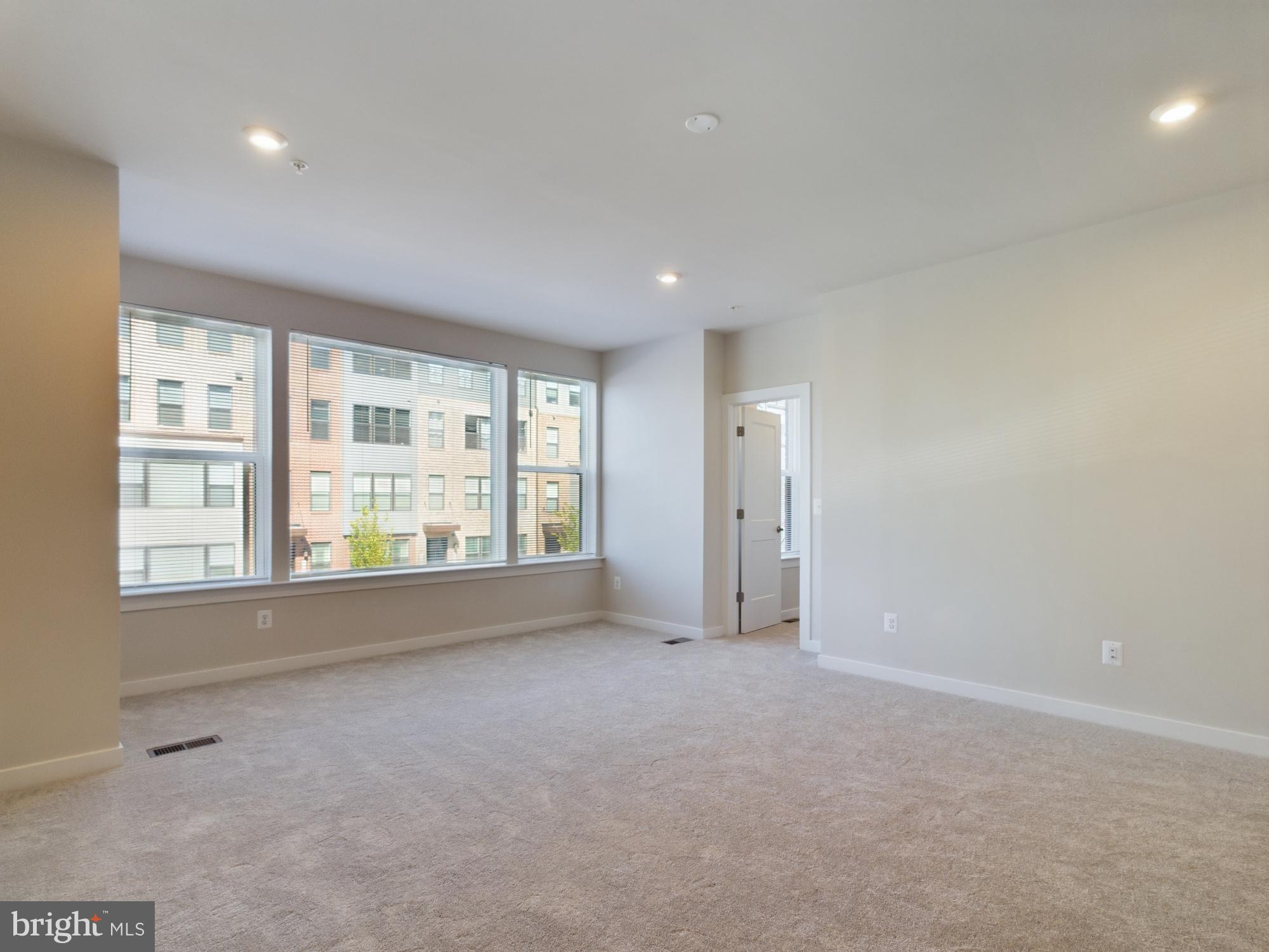 ASHBURN STATION - Residential Lease