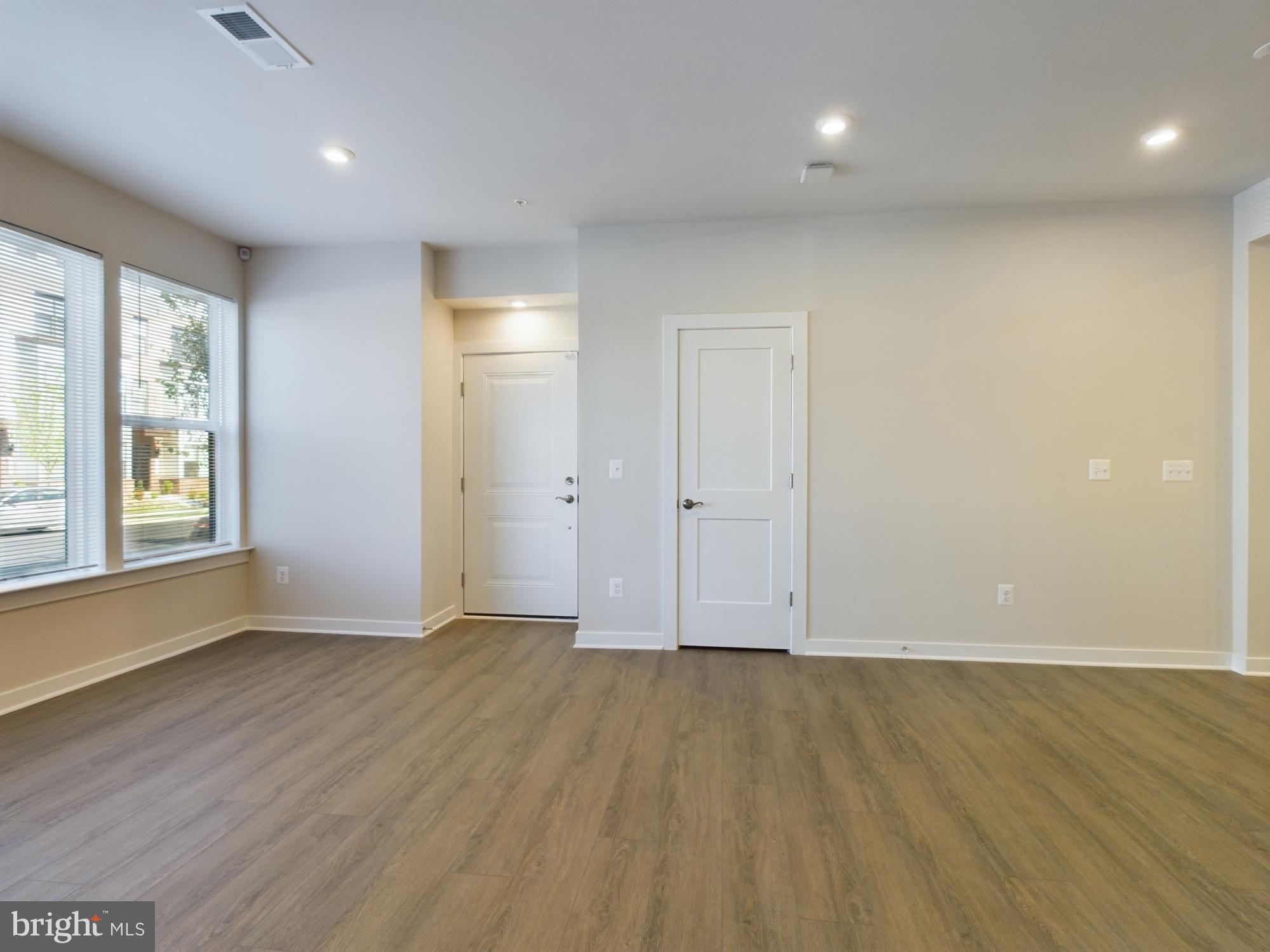 ASHBURN STATION - Residential Lease