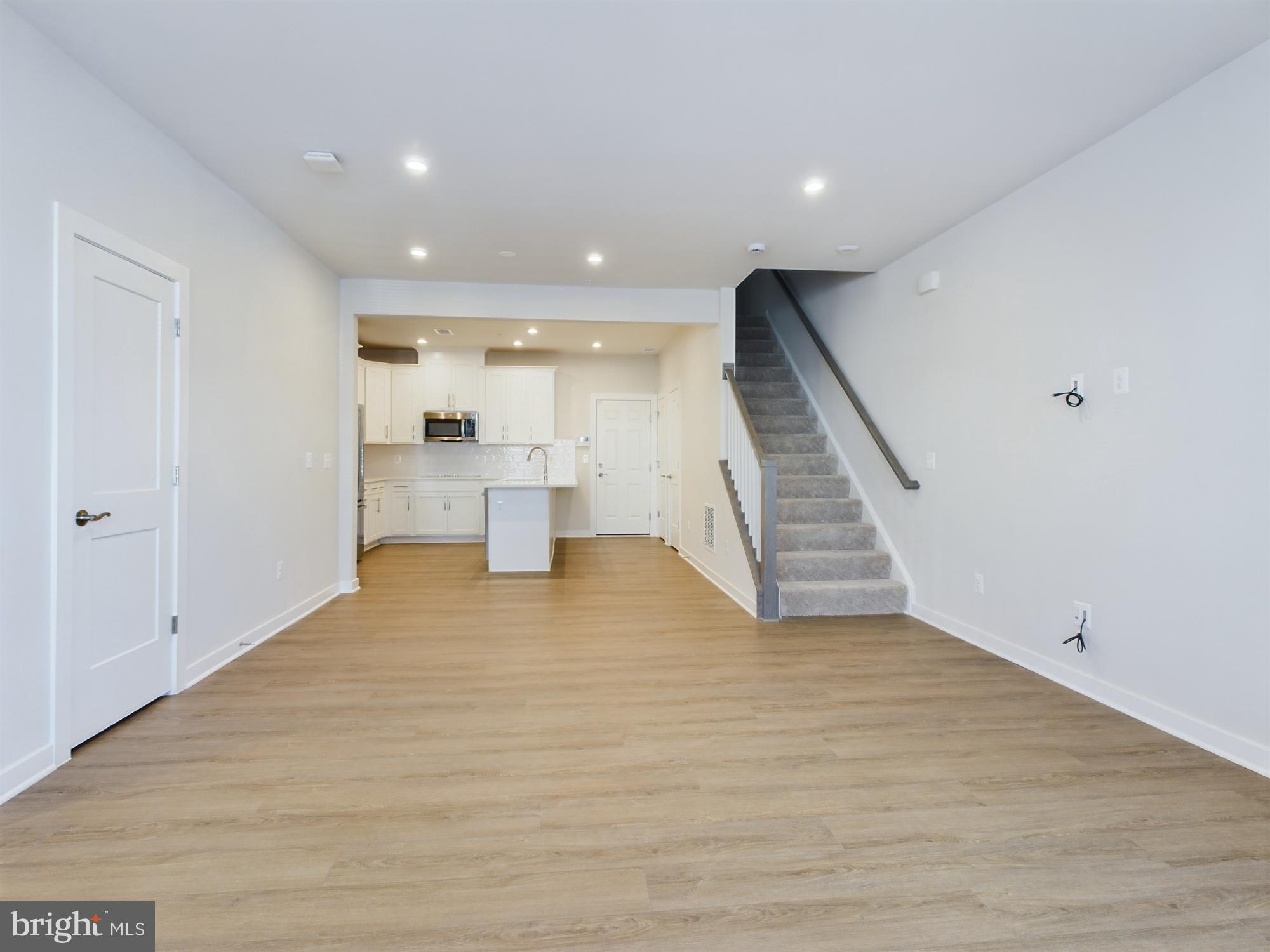 ASHBURN STATION - Residential Lease