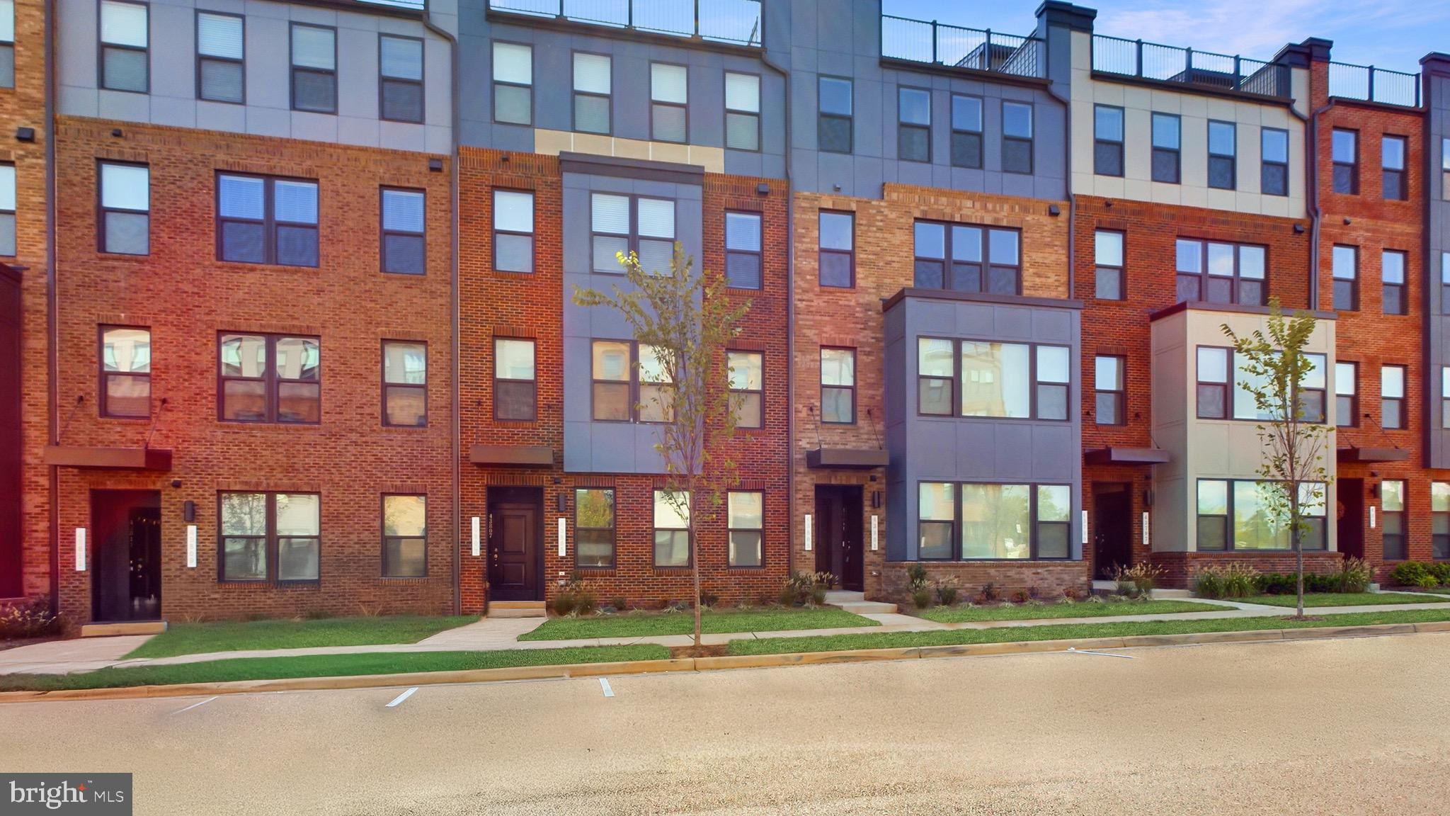 ASHBURN STATION - Residential Lease