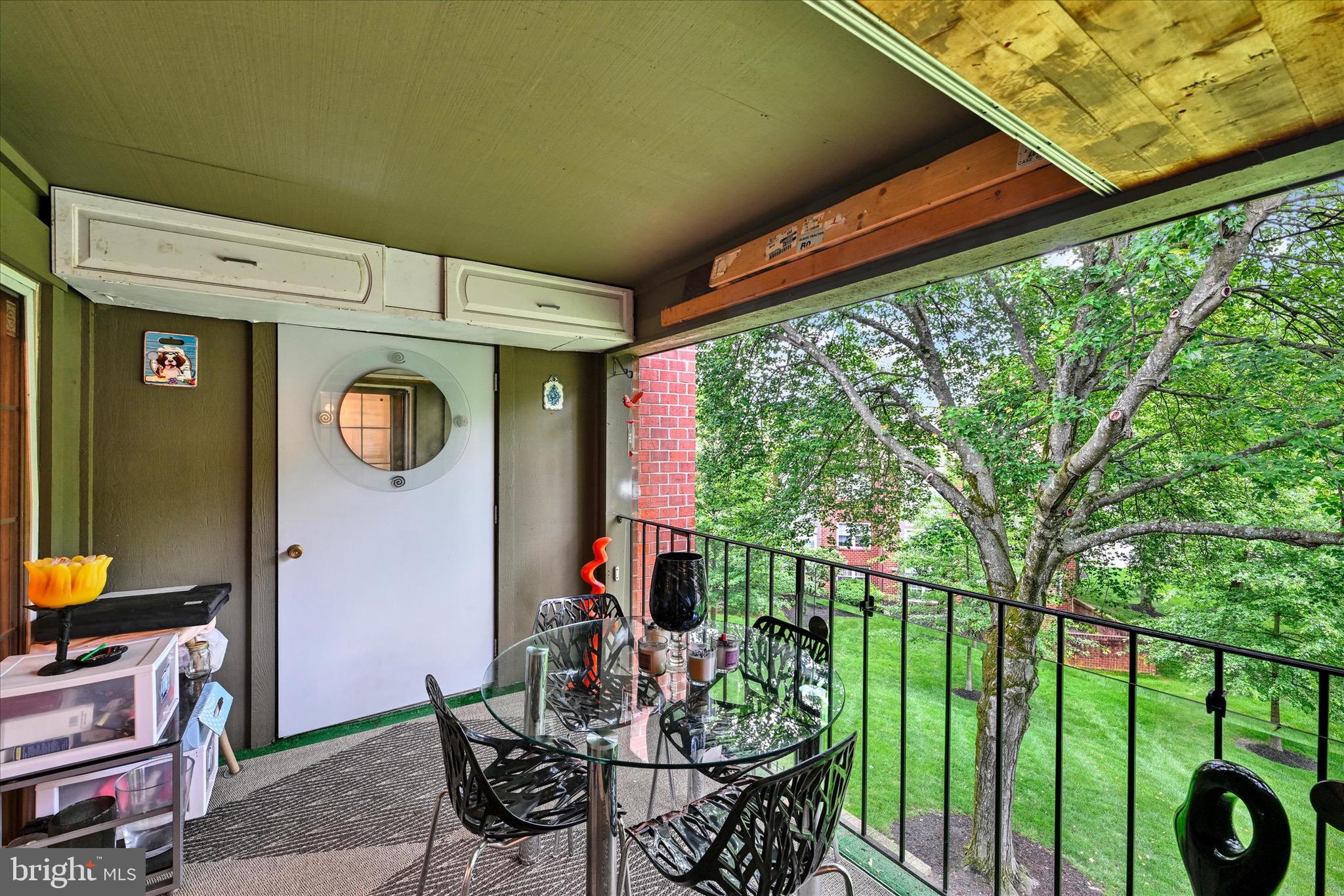 THE FALLS GARDEN - Residential