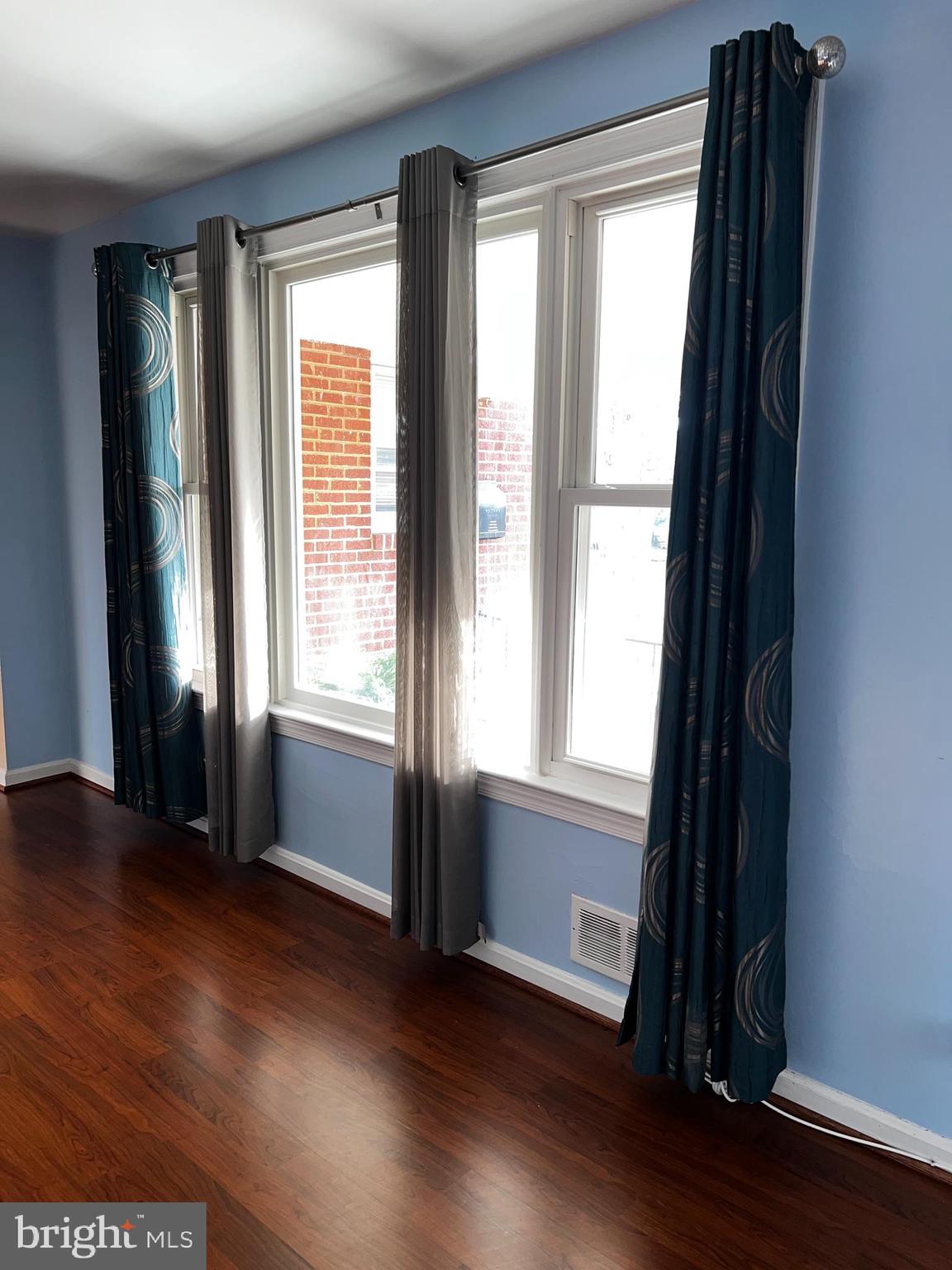 OXON HILL - Residential