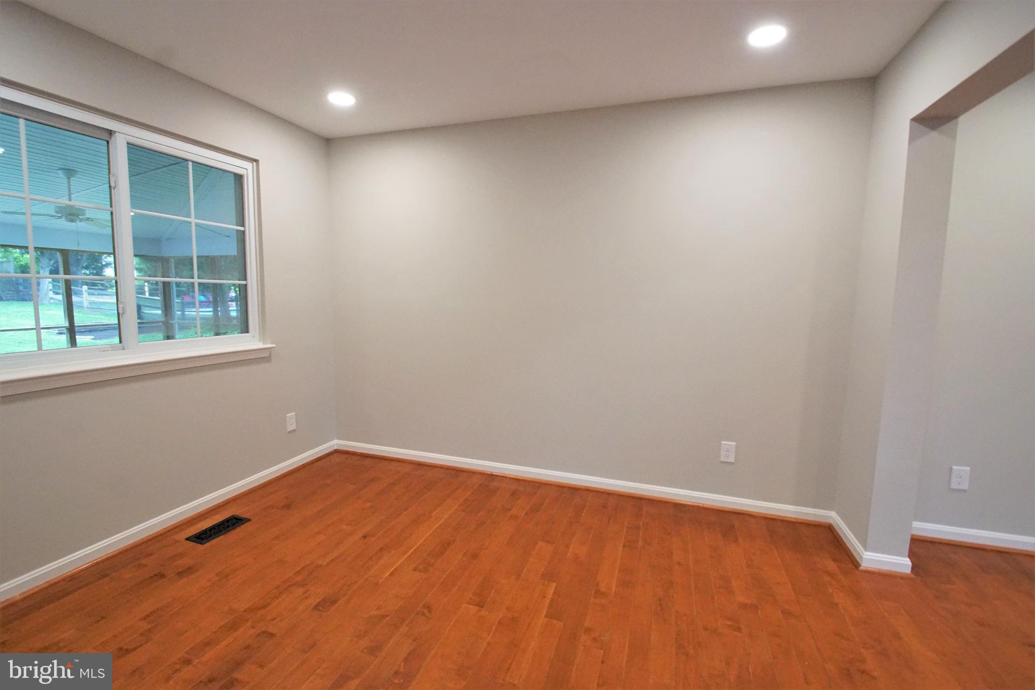 MAJORS CHOICE - Residential