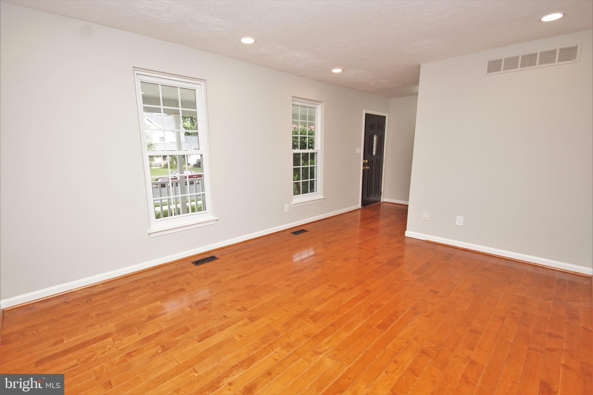 MAJORS CHOICE - Residential