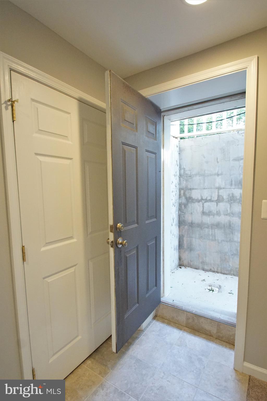 MAJORS CHOICE - Residential