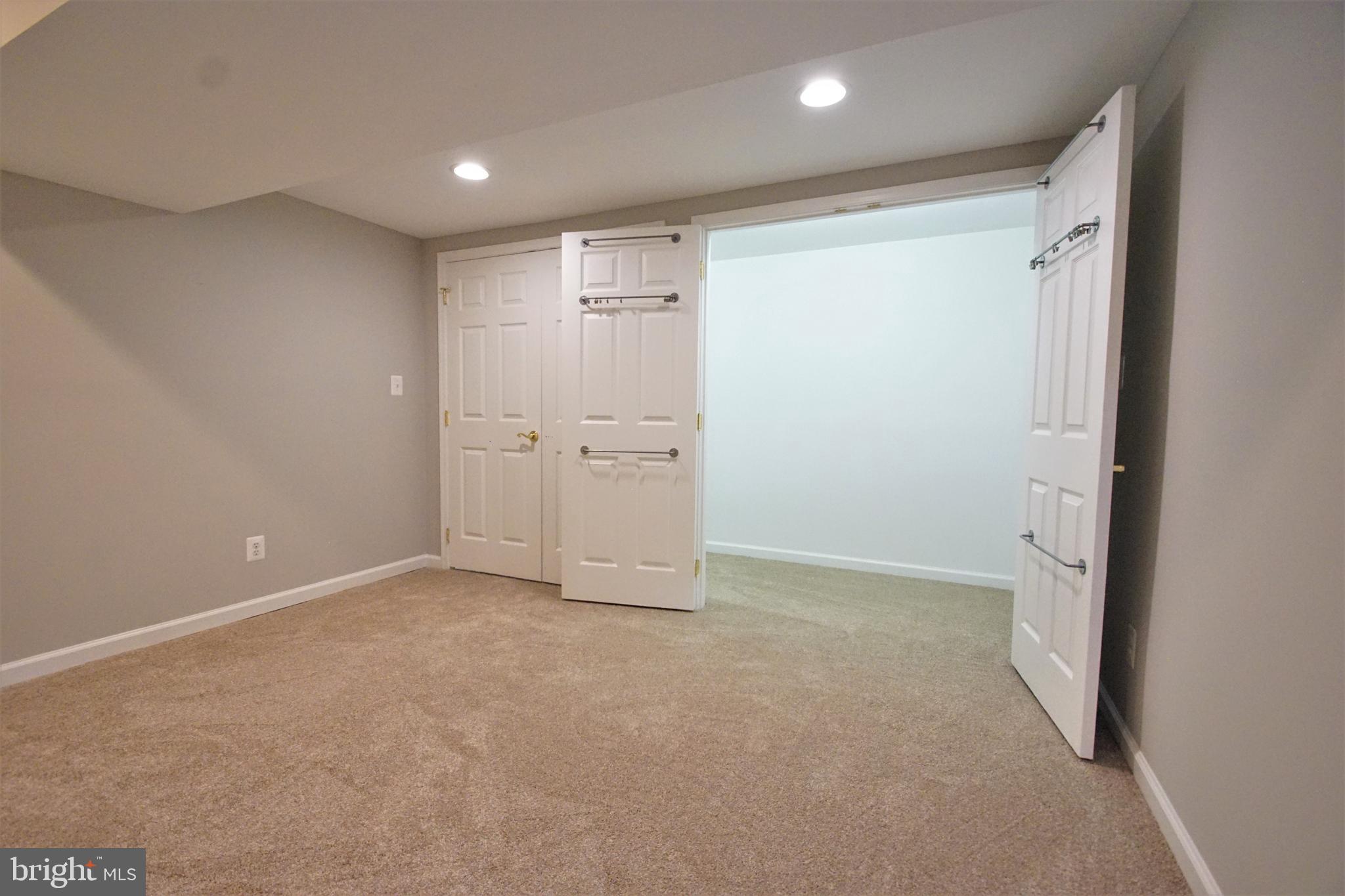 MAJORS CHOICE - Residential