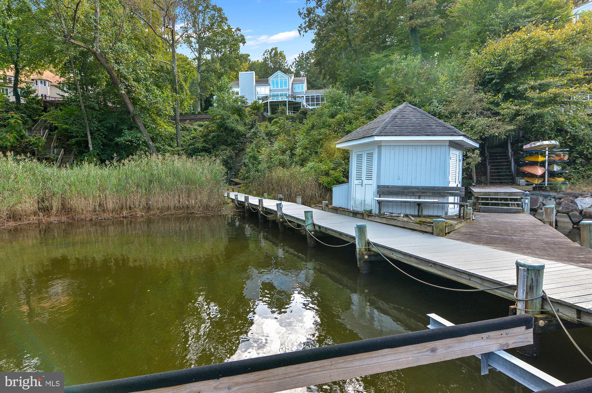 DOWNS ON THE SEVERN - Residential