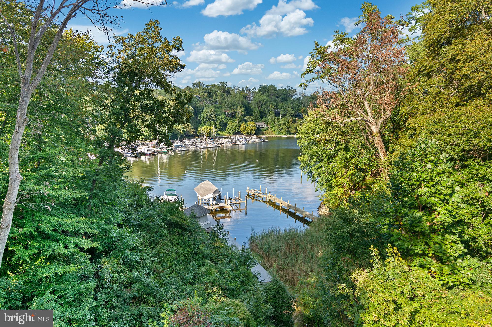 DOWNS ON THE SEVERN - Residential