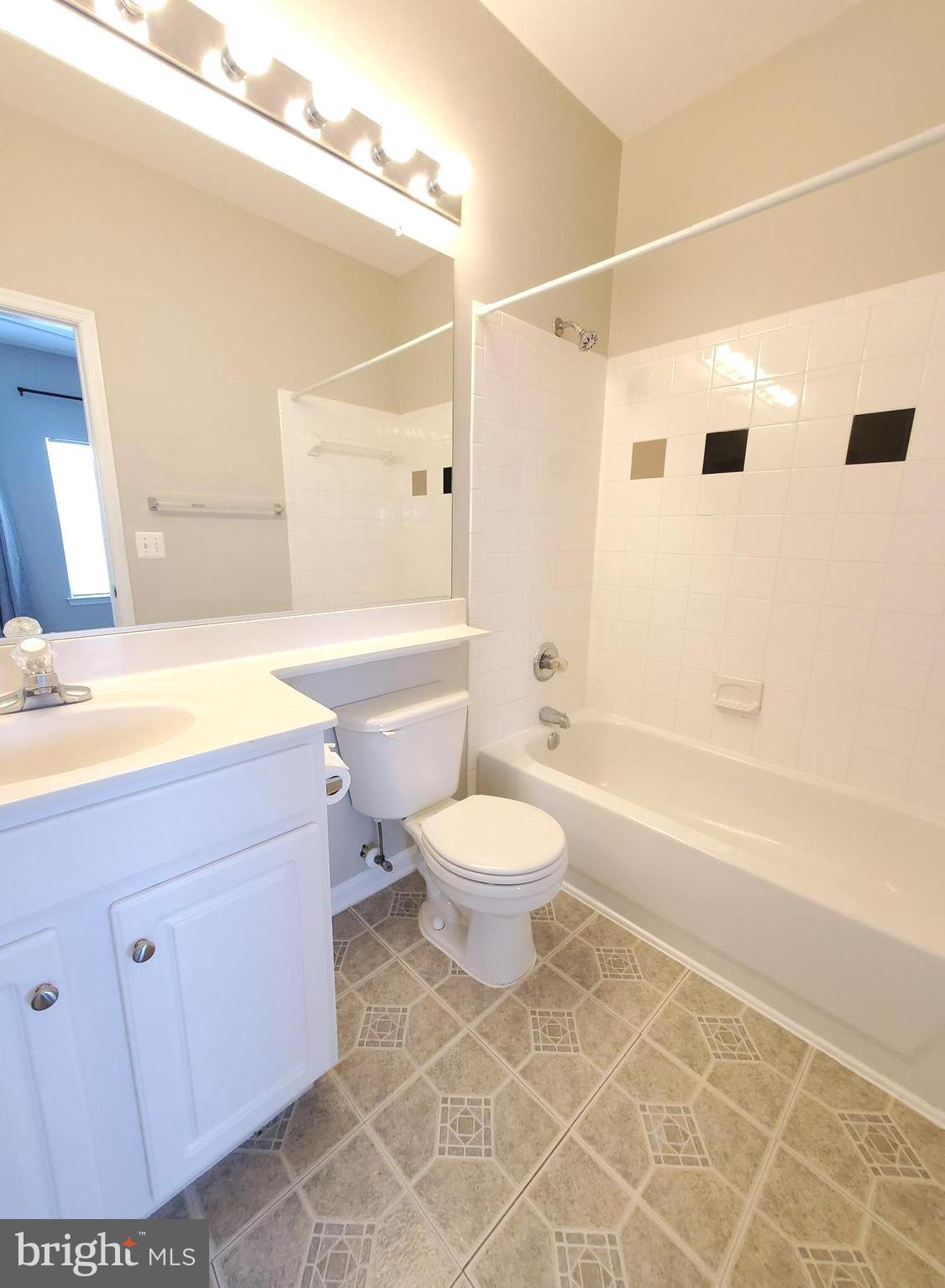 PARKSIDE AT ASHBURN - Residential