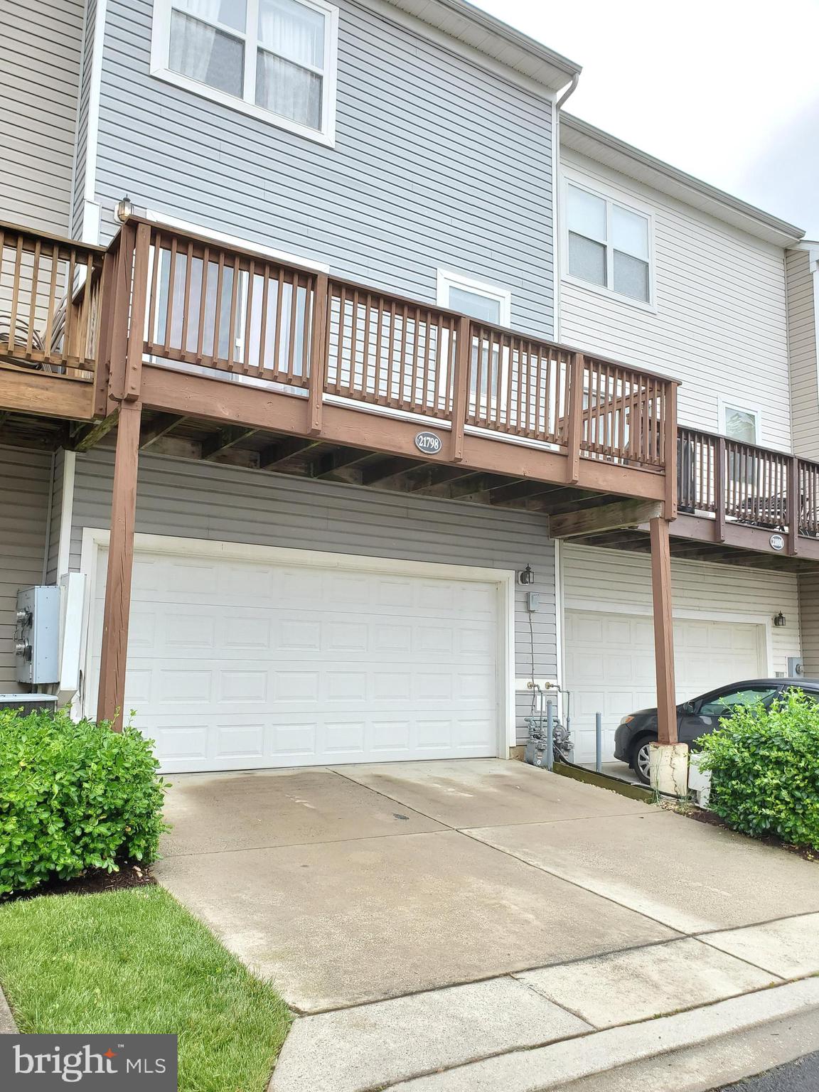 PARKSIDE AT ASHBURN - Residential