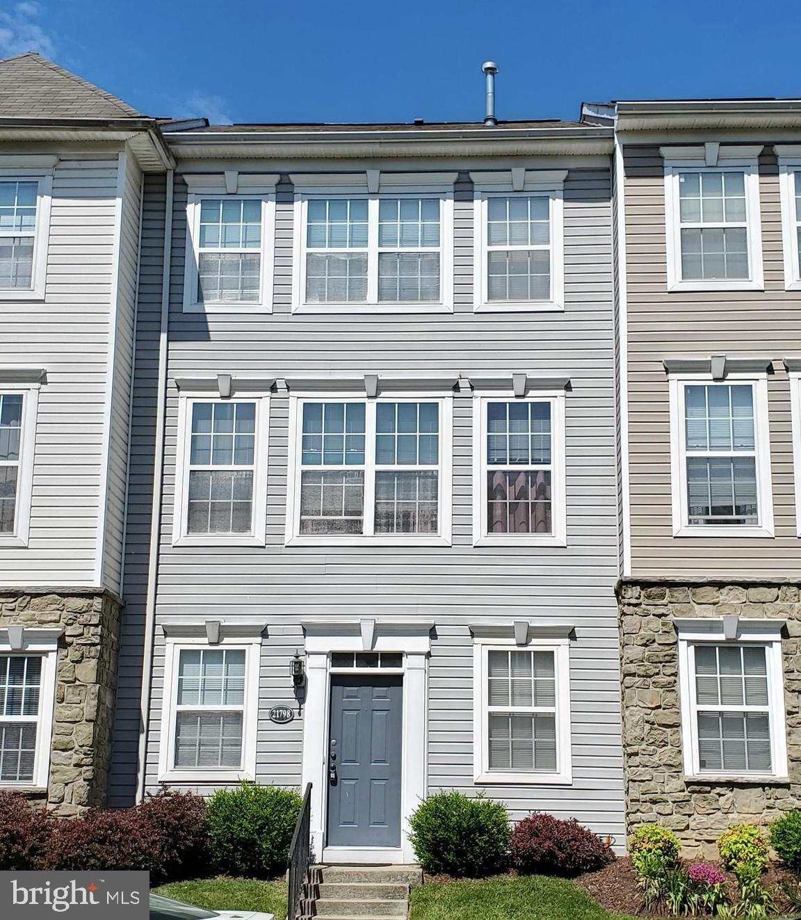 PARKSIDE AT ASHBURN - Residential