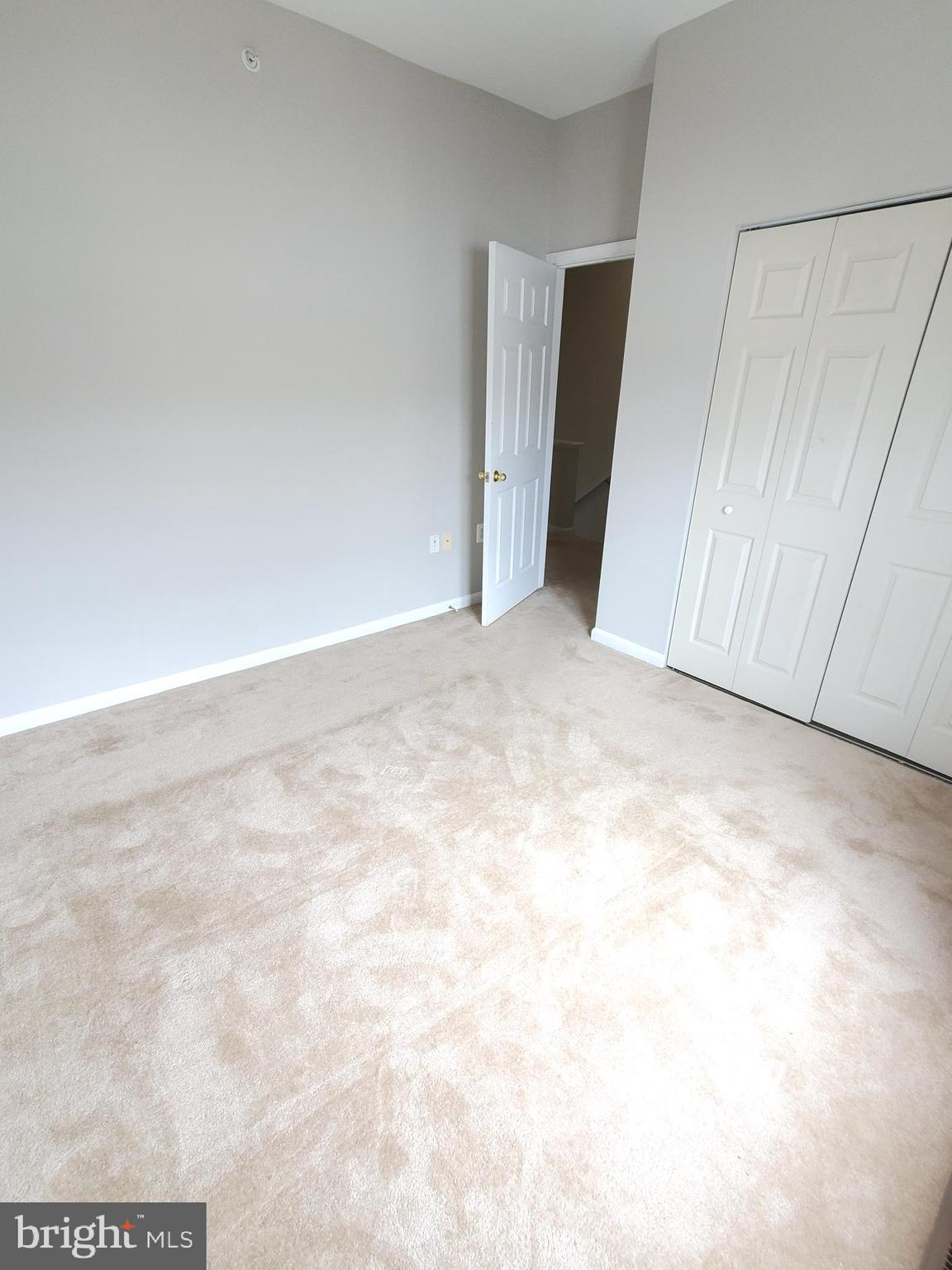 PARKSIDE AT ASHBURN - Residential