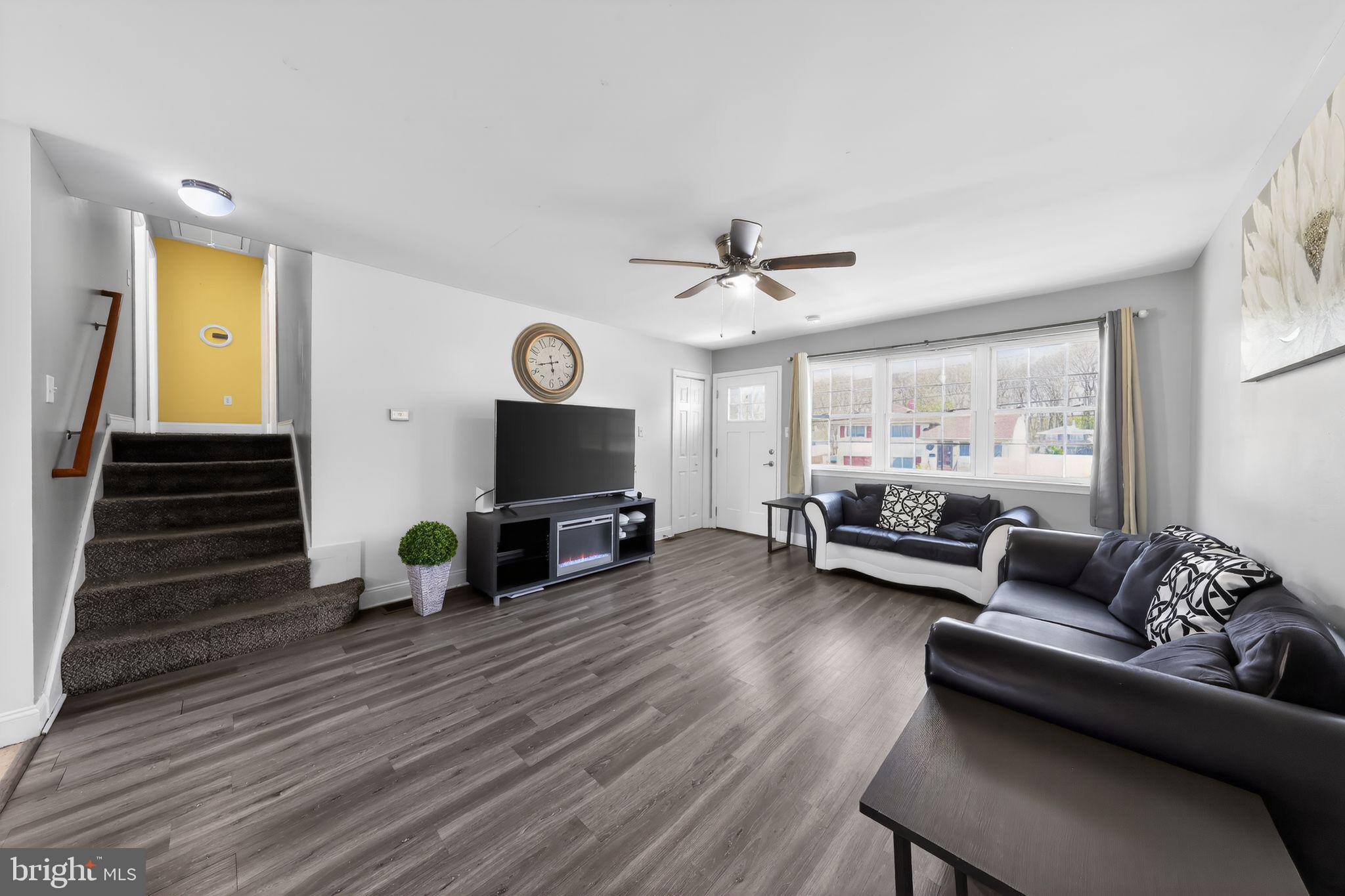 OVERVIEW GARDENS - Residential