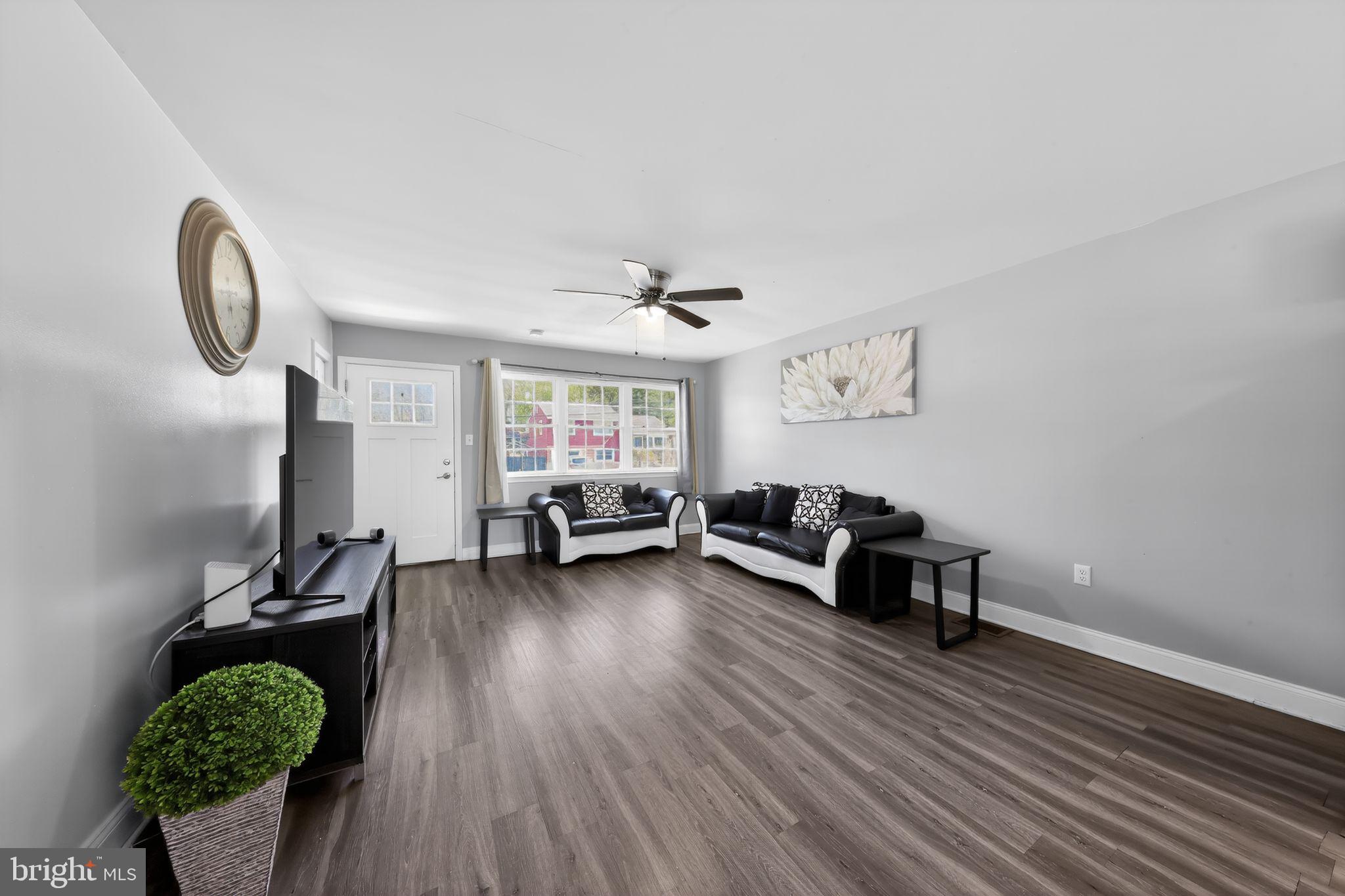 OVERVIEW GARDENS - Residential