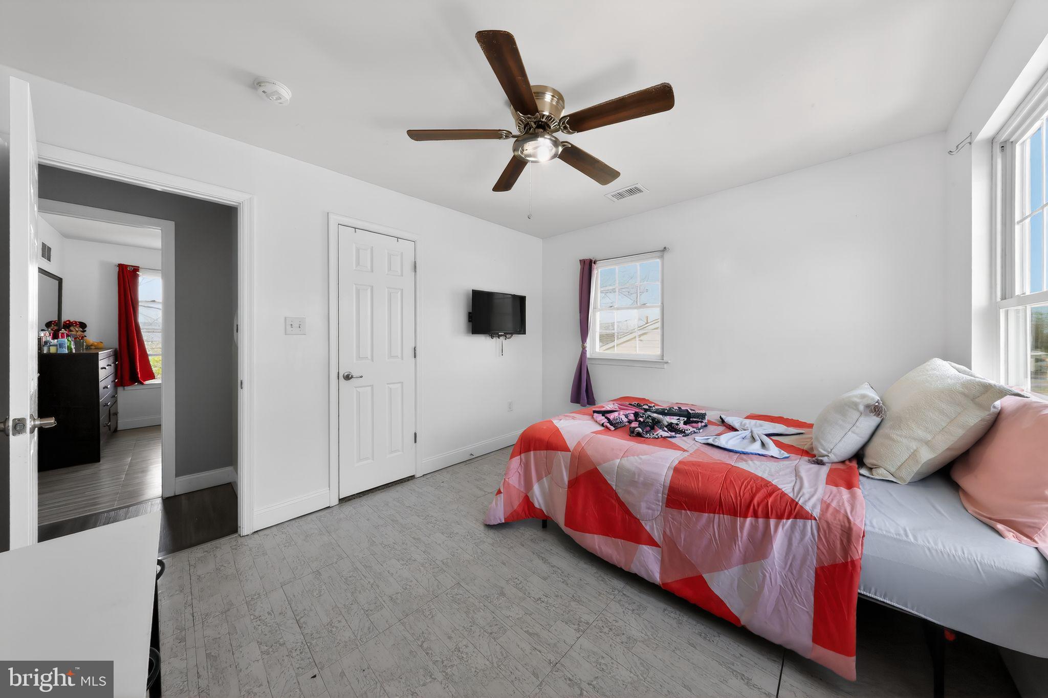 OVERVIEW GARDENS - Residential