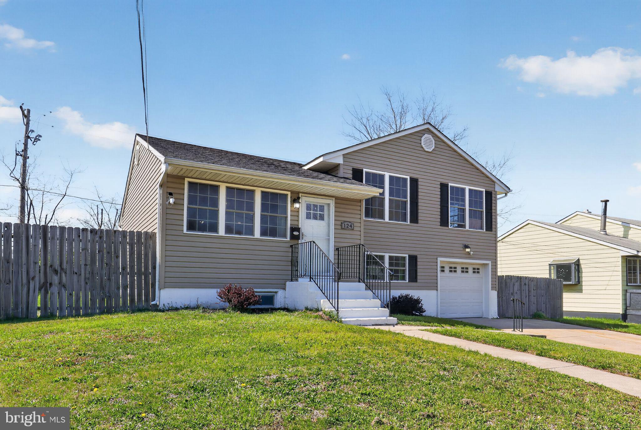 OVERVIEW GARDENS - Residential