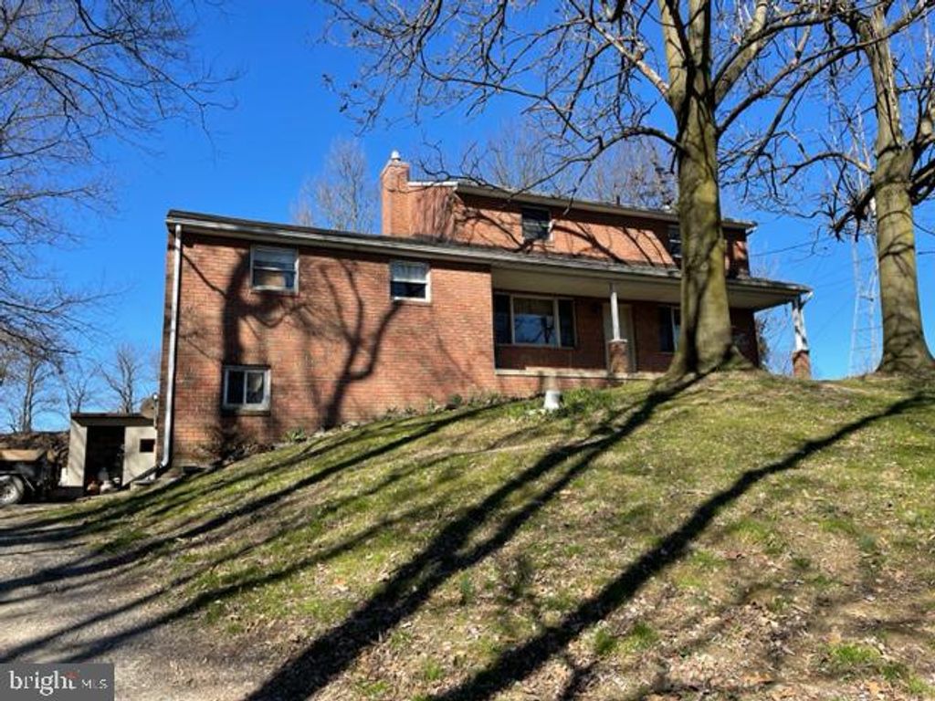 Photo of 901 FRANKLIN RD, COLUMBIA, PA 17512 (MLS # PALA2032134)