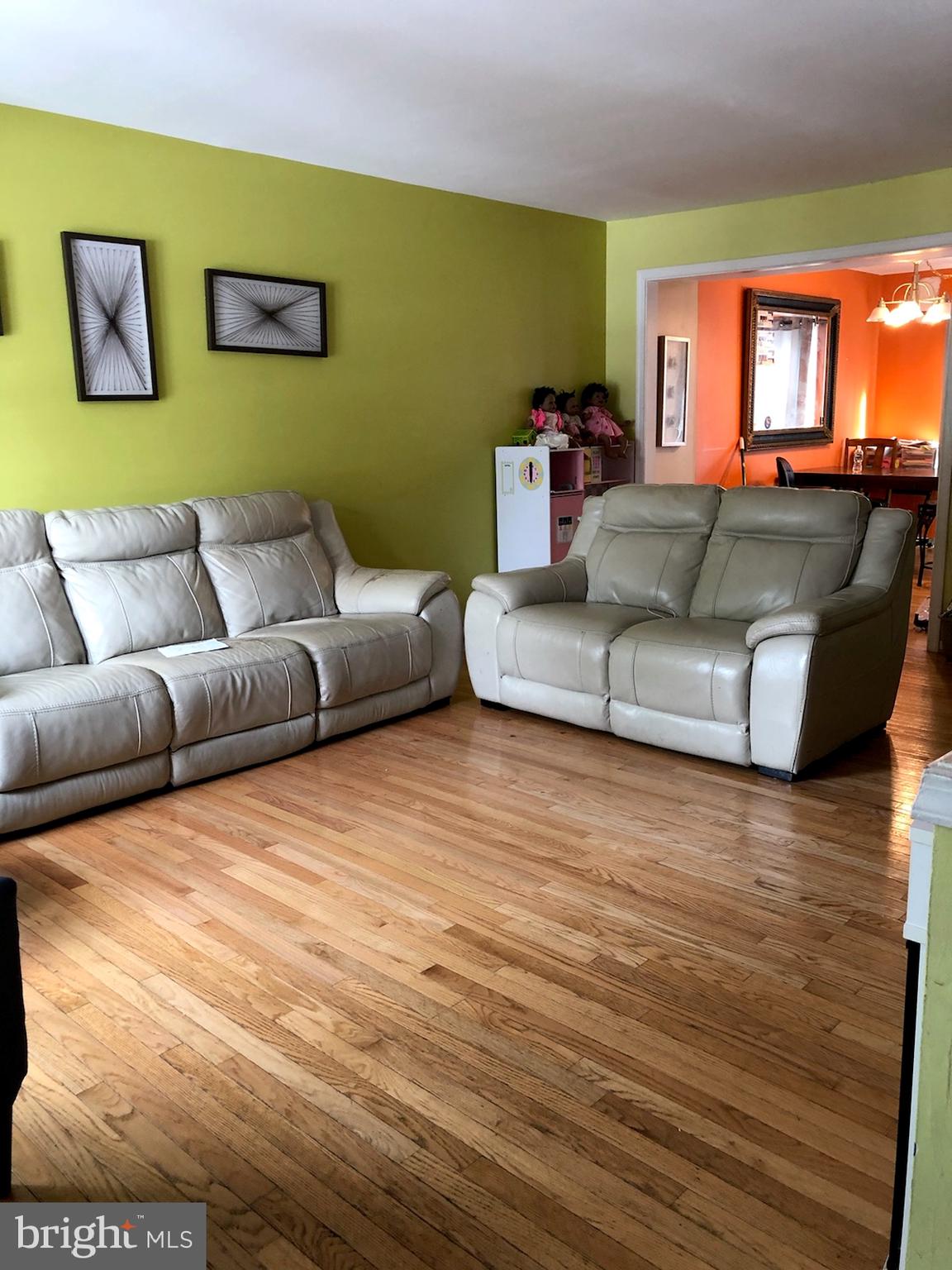 SPRING KNOLL - Residential